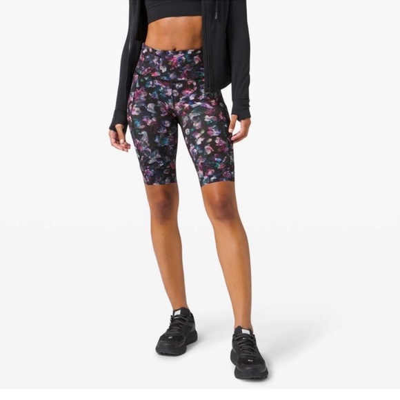 Lululemon Fast And Free Short 10" *Non-Reflective
Activate Floral Multi Size 2 - Picture 6 of 12